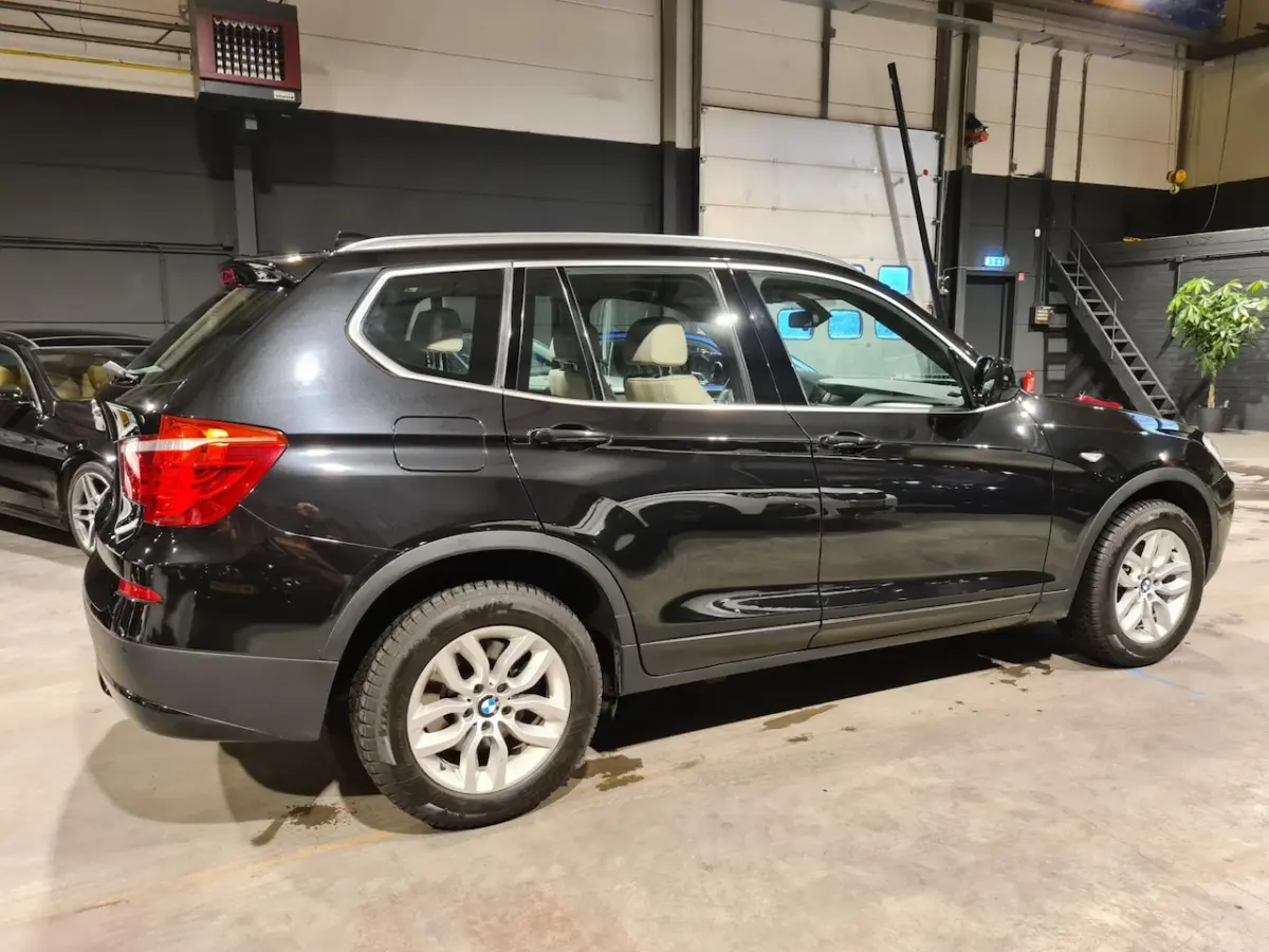 XDrive20i High Executive - Leder - Memorystoel - Stoelverw - Camera - Navigatie - NL Auto