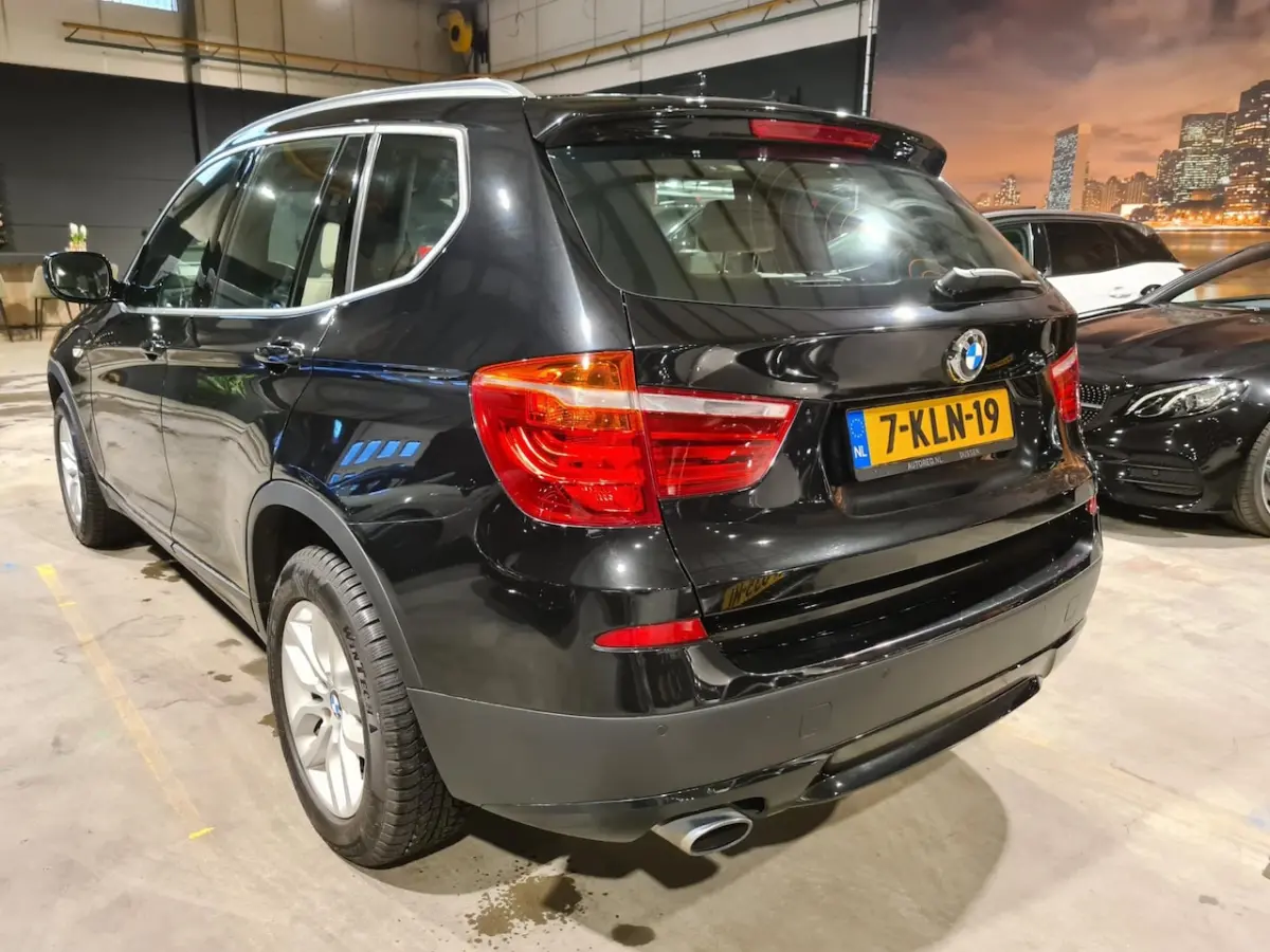 XDrive20i High Executive - Leder - Memorystoel - Stoelverw - Camera - Navigatie - NL Auto