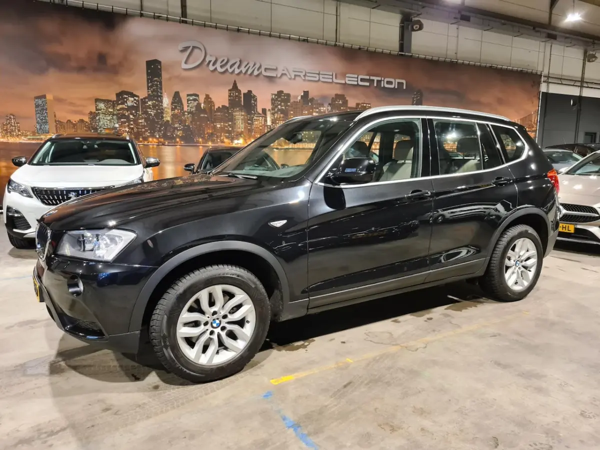 XDrive20i High Executive - Leder - Memorystoel - Stoelverw - Camera - Navigatie - NL Auto