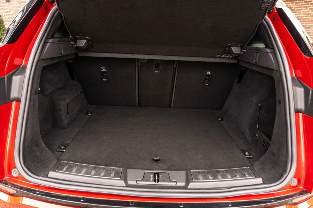 2.0 P250 AWD R-Dynamic HSE ACC Meridian Leder Memory Keyless 20''