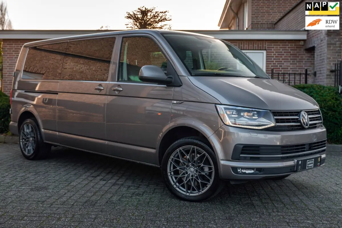 2.0 TDI L2H1 DC Highline 1e Eig Adaptive Cruise Trekhaak Leder LED 19''