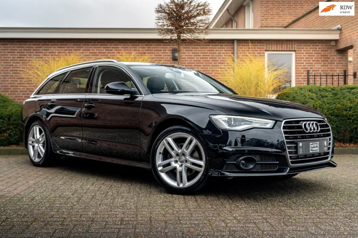 1.8 TFSI ultra 190 PK Adaptive Trekhaak Schuifdak Half/Leer PDC 19'' S-Line
