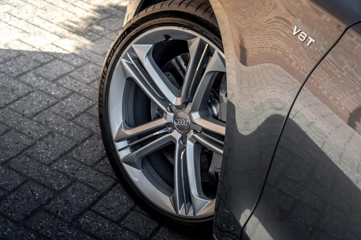 4.0 TFSI Quattro 670pk | Ceramisch | B&O | Pro Line + | 21''