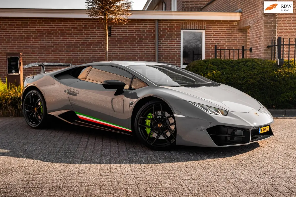 5.2 V10 LP580-2 | Lift | Dealer o.h | Carbon | Titanium Sportuitlaat