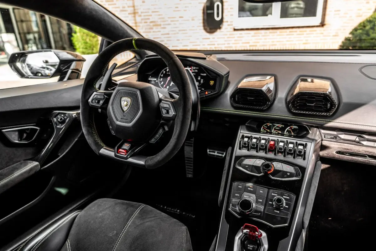 5.2 V10 LP580-2 | Lift | Dealer o.h | Carbon | Titanium Sportuitlaat