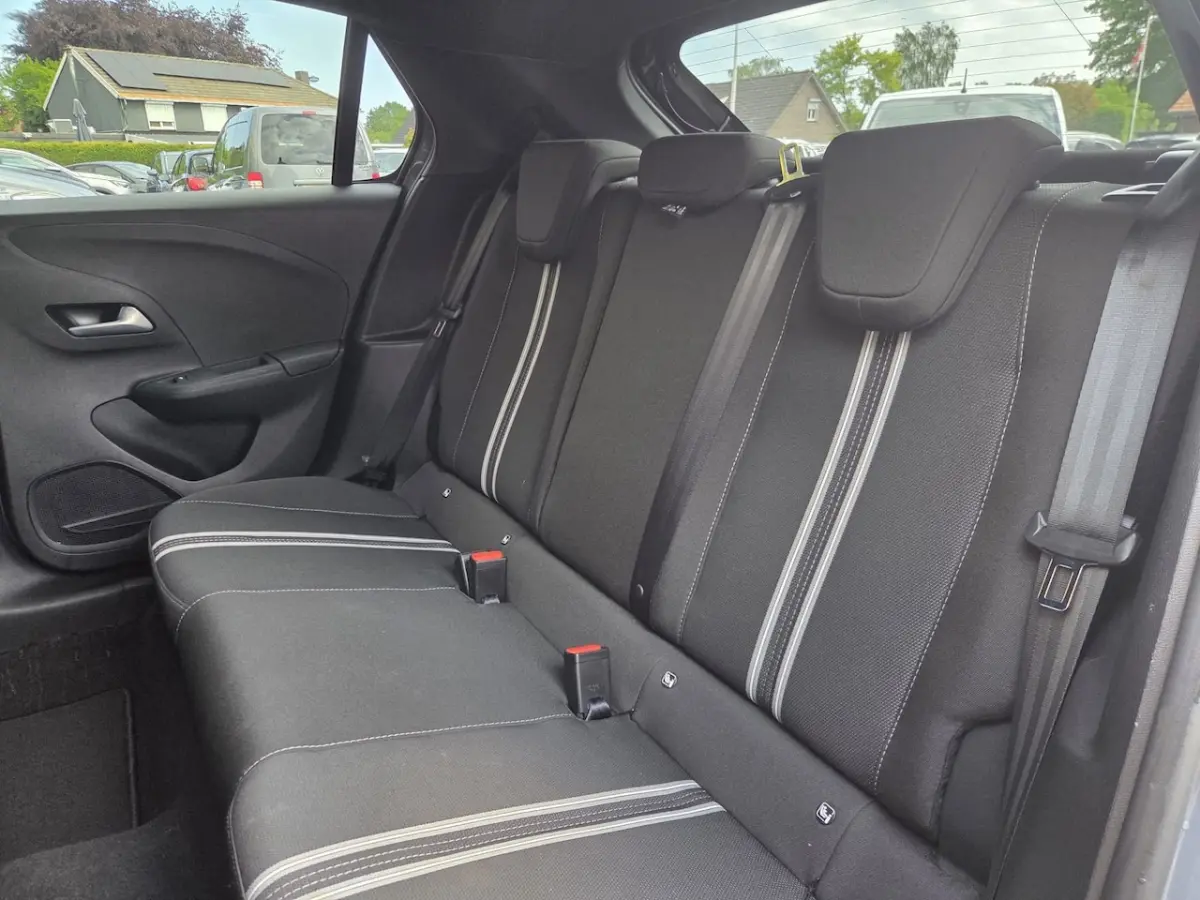 1.2 Turbo Hybrid GS | Park Cam | Park sens V+A | Apple Car | Android Auto |