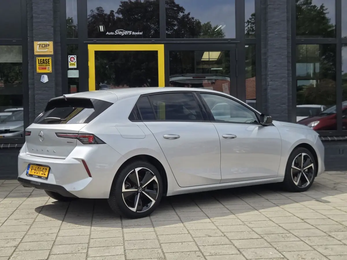 1.6 Hybrid Business Edition | 97, 5% SOH | Stoelv | Stuurv | Camera + Sensoren | Carplay |