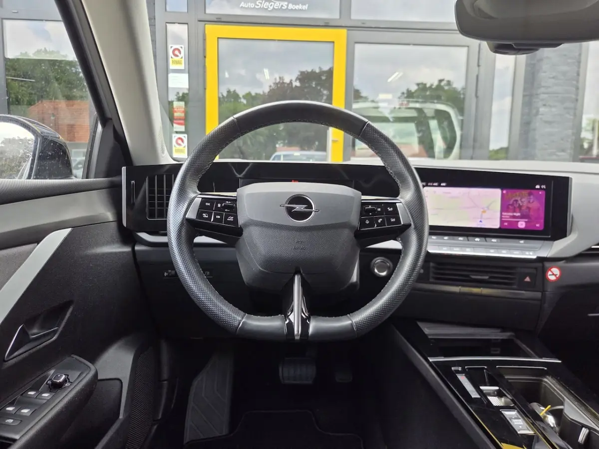 1.6 Hybrid Business Edition | 97, 5% SOH | Stoelv | Stuurv | Camera + Sensoren | Carplay |