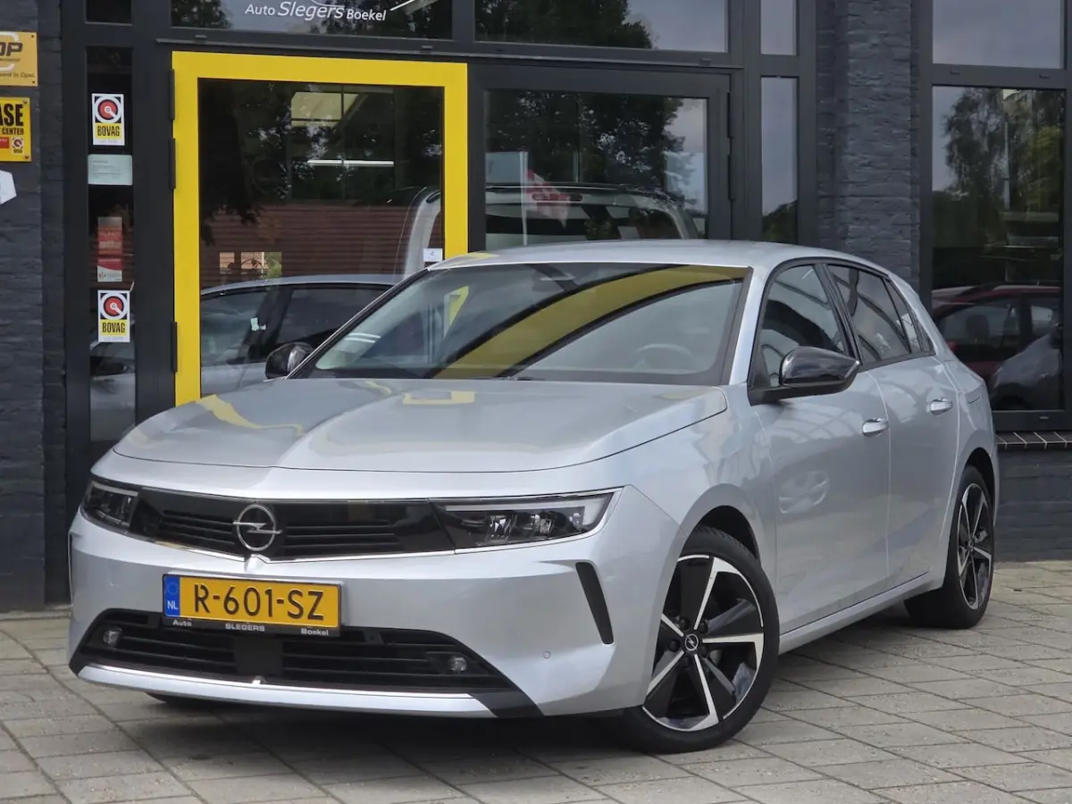1.6 Hybrid Business Edition | 97, 5% SOH | Stoelv | Stuurv | Camera + Sensoren | Carplay |