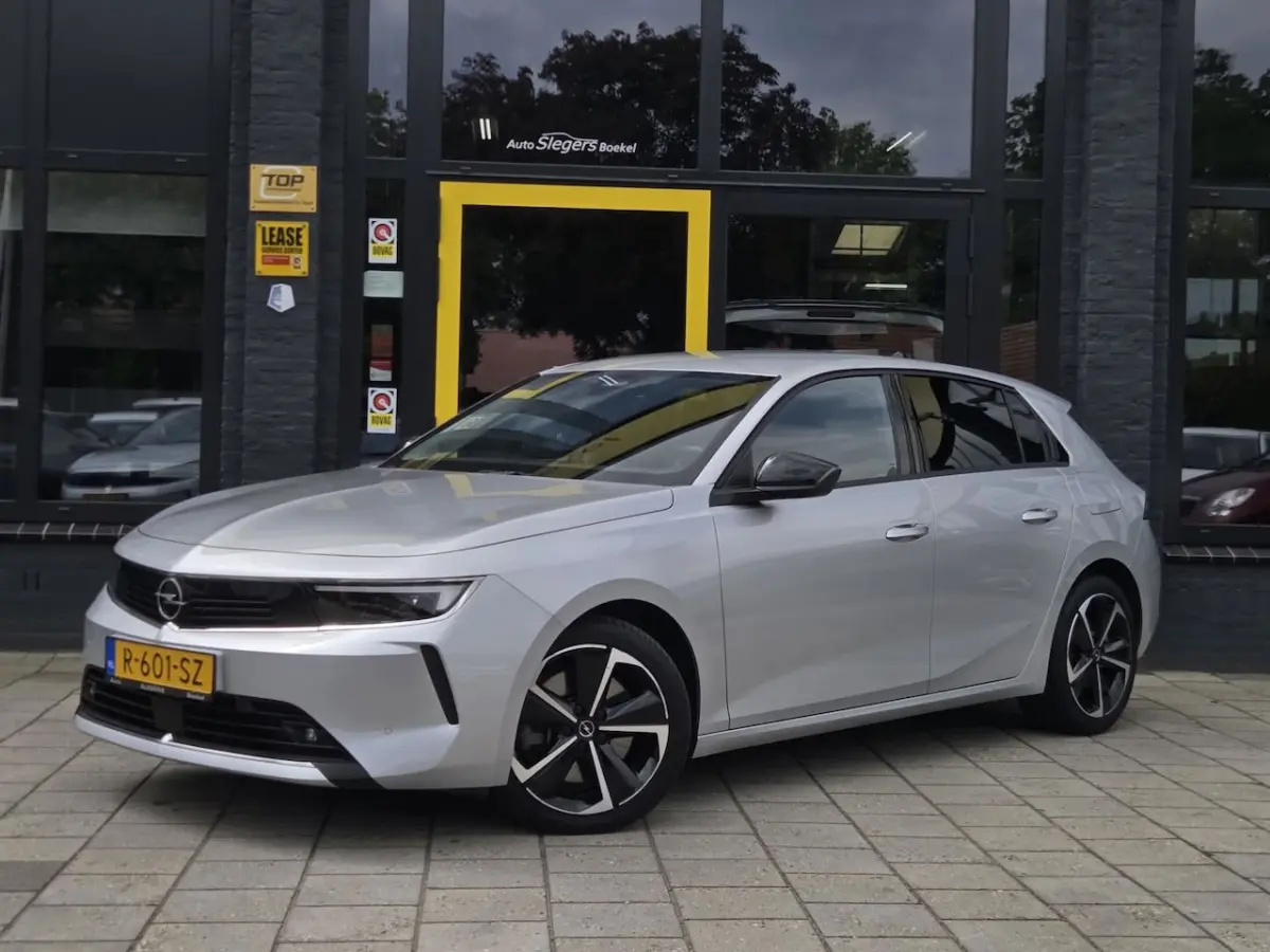 1.6 Hybrid Business Edition | 97, 5% SOH | Stoelv | Stuurv | Camera + Sensoren | Carplay |