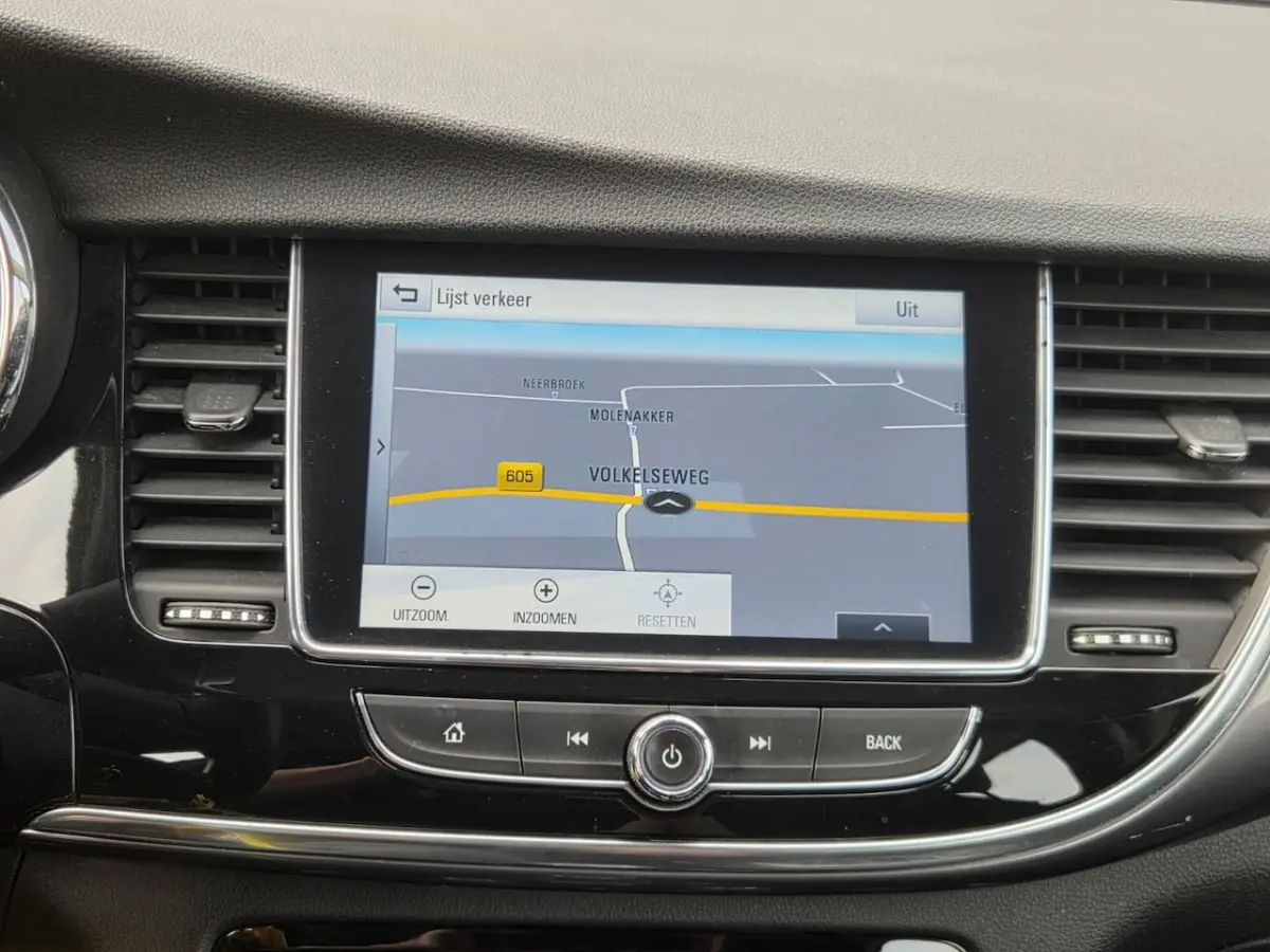 1.4 Turbo Innovation I 140PK I Park. Sens. I Cruise Control I Full Map Navi | Apple Car |