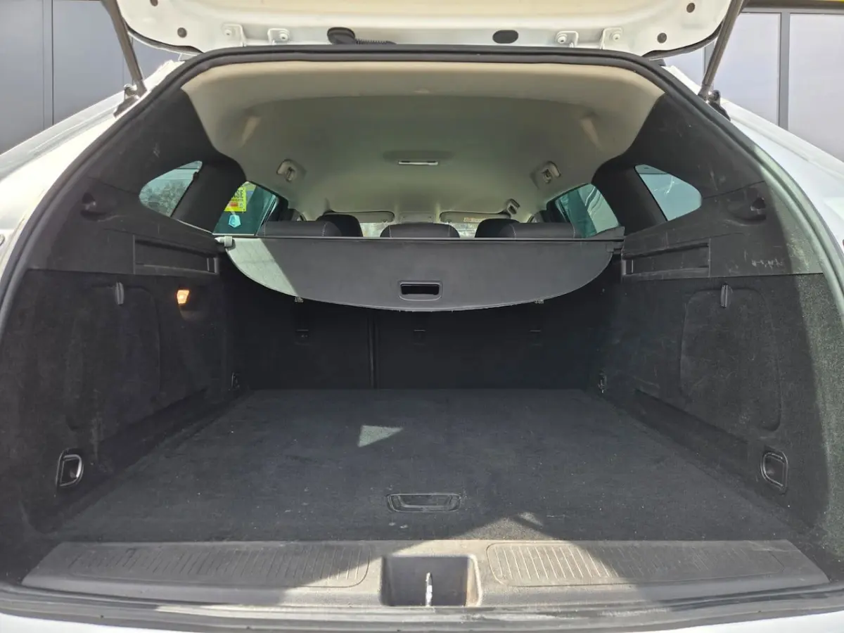 1.2 Design & Tech Trekhaak | Camera + Sensoren | Carplay | Android Auto | Trekhaak |