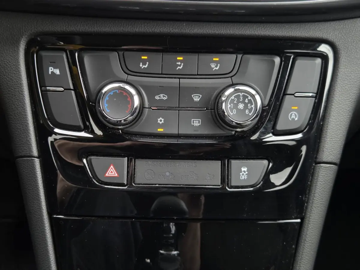 1.6 | Parkeersensoren | Navigatie | Telefoon | Apple Carplay | Android Auto |