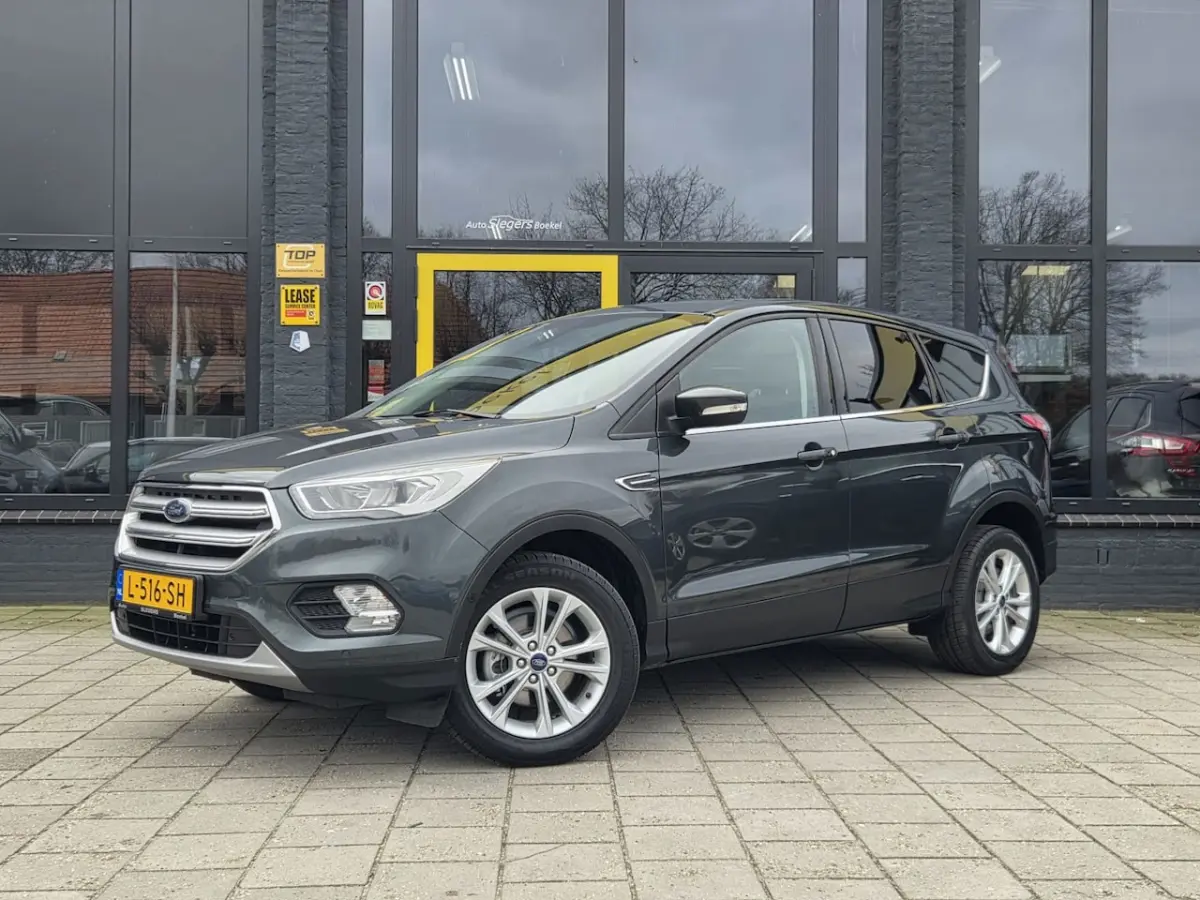 1.5 EcoBoost Titanium | Trekhaak | Panoramadak | Camera + Sensoren | Elektr. Achterkl. | 2