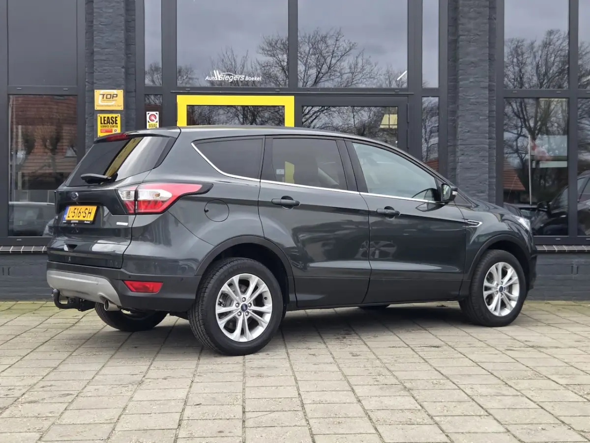 1.5 EcoBoost Titanium | Trekhaak | Panoramadak | Camera + Sensoren | Elektr. Achterkl. | 2