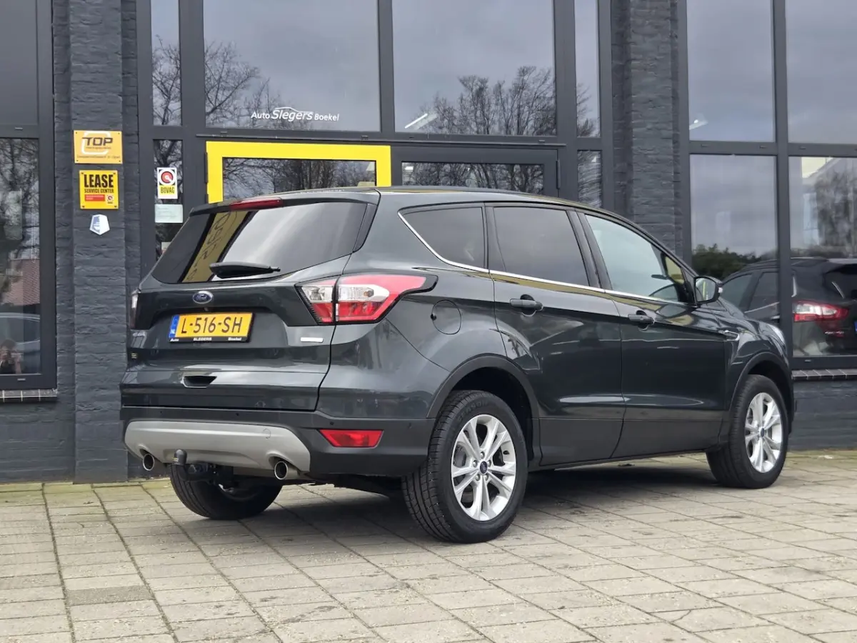 1.5 EcoBoost Titanium | Trekhaak | Panoramadak | Camera + Sensoren | Elektr. Achterkl. | 2