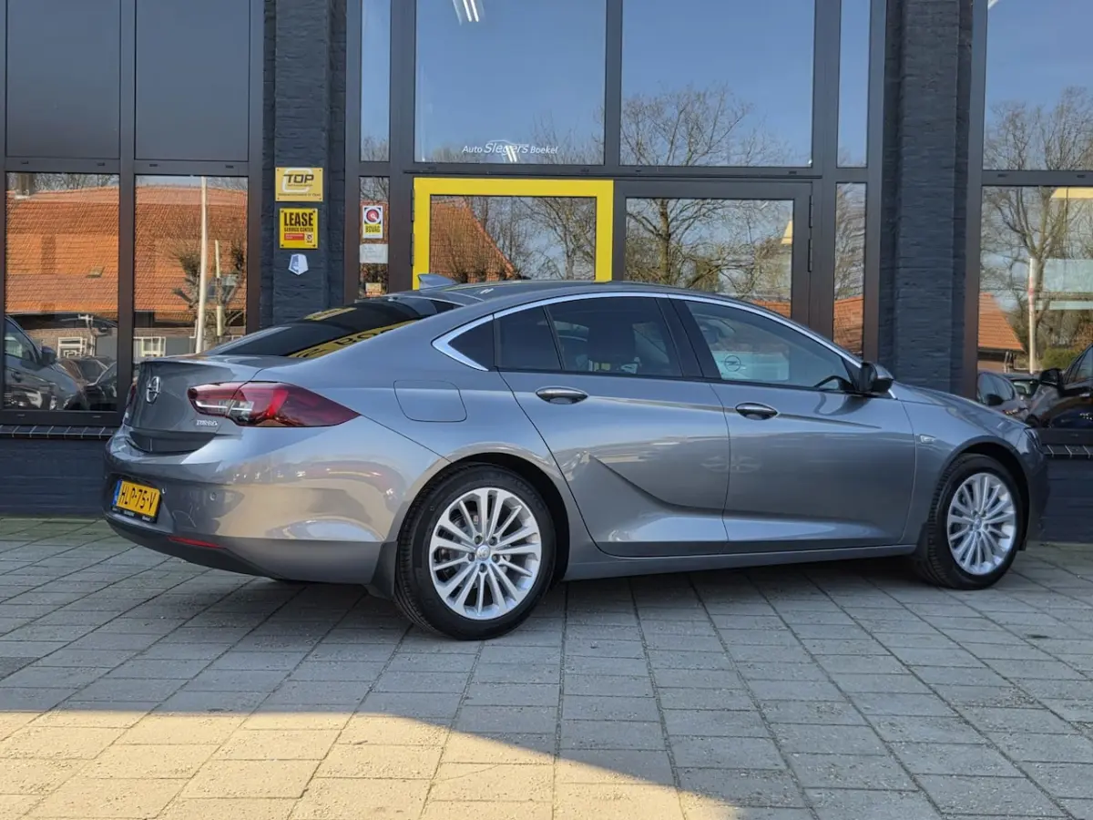 1.5 Turbo Automaat Innovation | Stoelverw | Stuurverw | Camera + Sensoren | Carplay | Andr