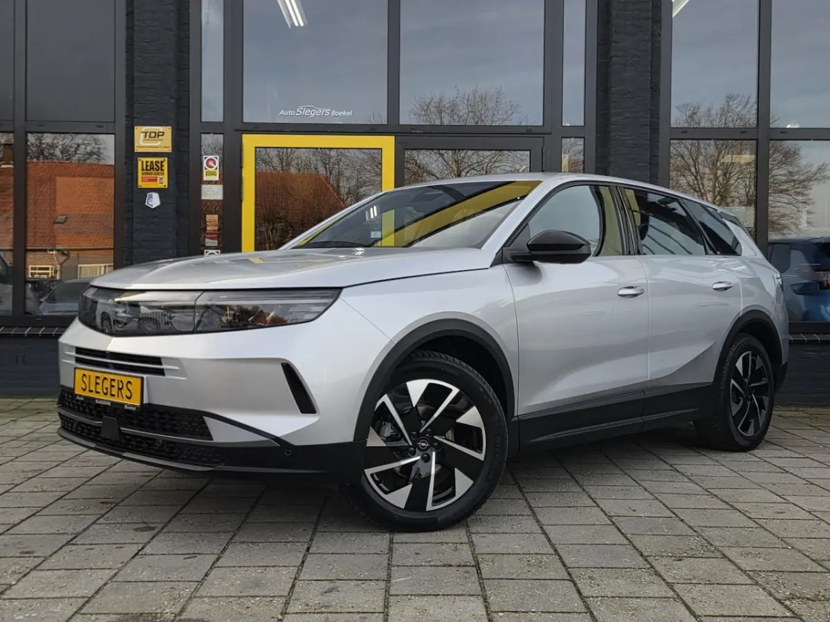 1.2 Turbo Hybrid Edition | Stoelv + Stuurv | Camer + Sensoren | BT Carplay | BT Android Au
