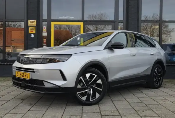 1.2 Turbo Hybrid Edition | Stoelv + Stuurv | Camer + Sensoren | BT Carplay | BT Android Au