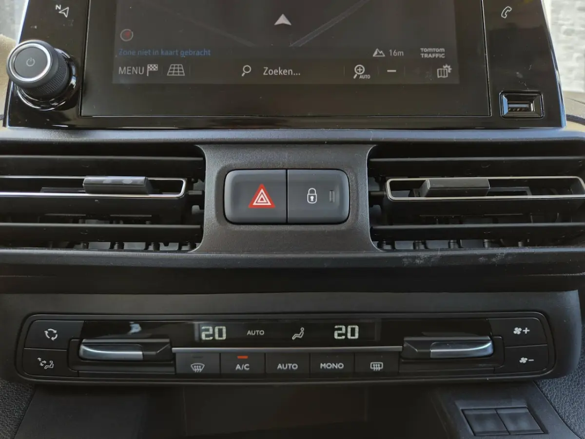5 Zits | Trekhaak | Parkeer Camera | Park. Sens. | Navigatie | Climate Control | Android A