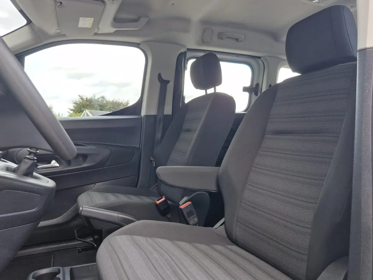 1.2 Turbo L2H1 Edition 7p. | Parkeersensoren | Navigatie | Telefoon | Apple Carplay | Andr
