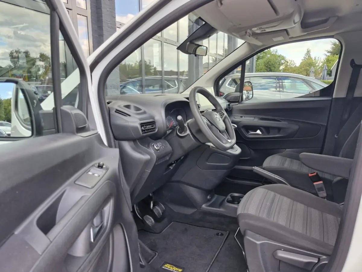 1.2 Turbo L2H1 Edition 7p. | Parkeersensoren | Navigatie | Telefoon | Apple Carplay | Andr