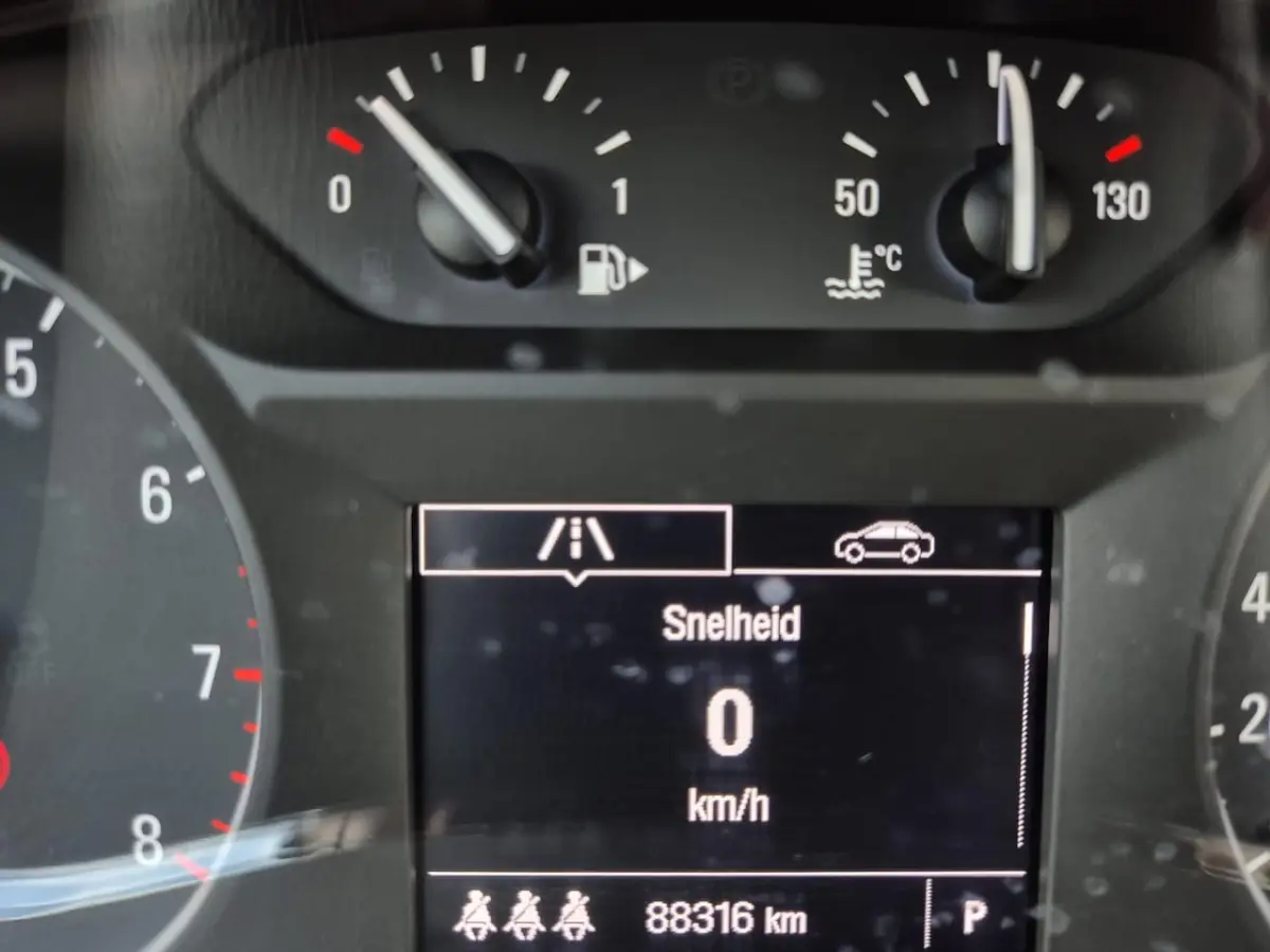 1.4 Turbo Automaat | Parkeer Sensoren V + A | Navi | Carplay | Android Auto | Cruise Contr
