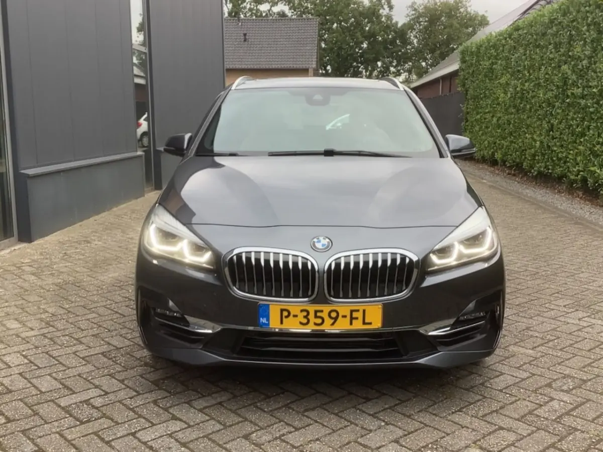 218i AUT. Business Edition Plus I panorama I leder