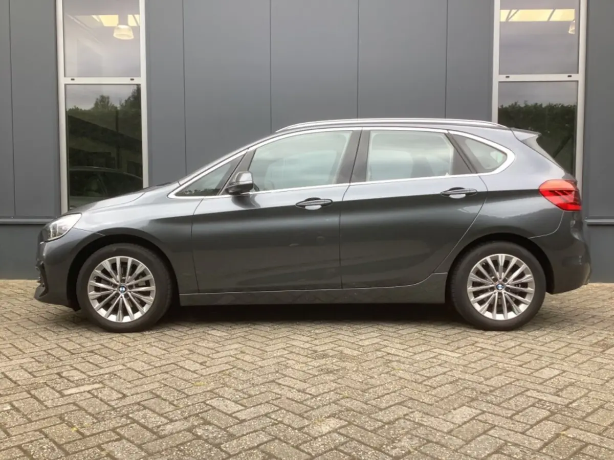 218i AUT. Business Edition Plus I panorama I leder