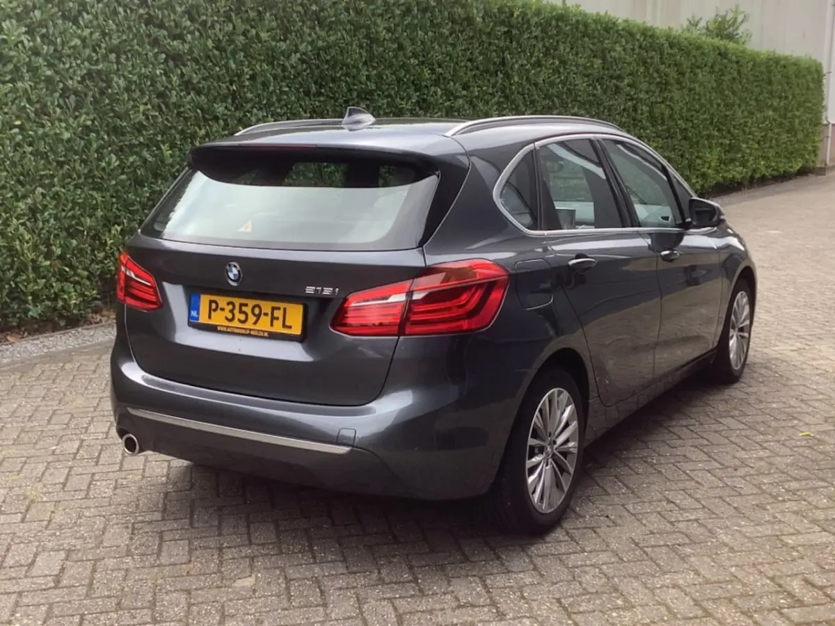 218i AUT. Business Edition Plus I panorama I leder