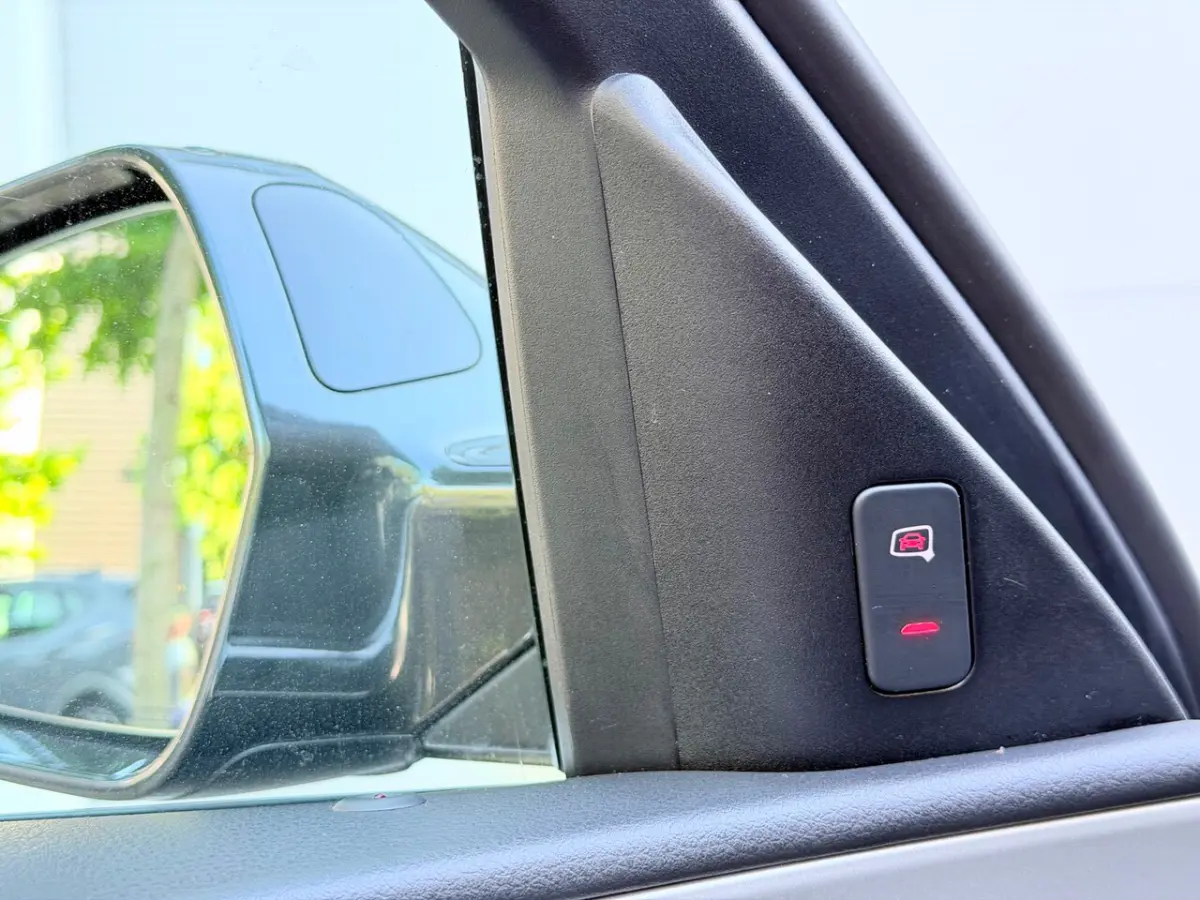 1.8 TFSI ultra Premium Edition Dak/BOSE/HuD
