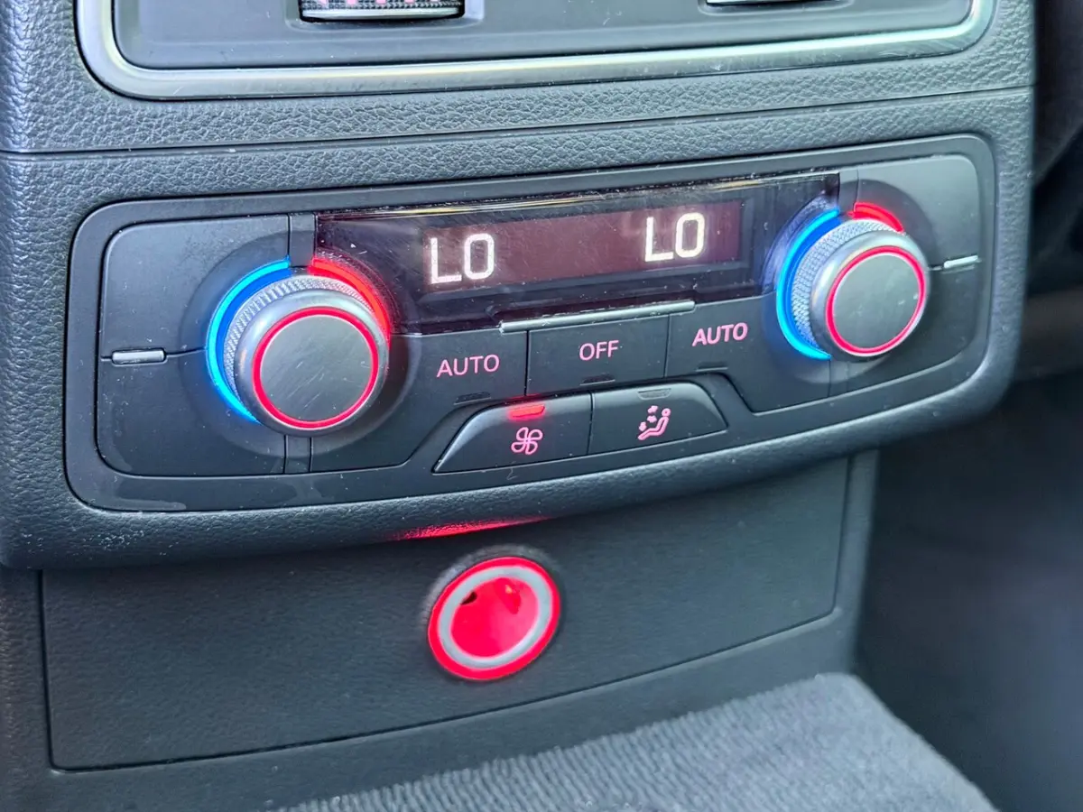1.8 TFSI ultra Premium Edition Dak/BOSE/HuD