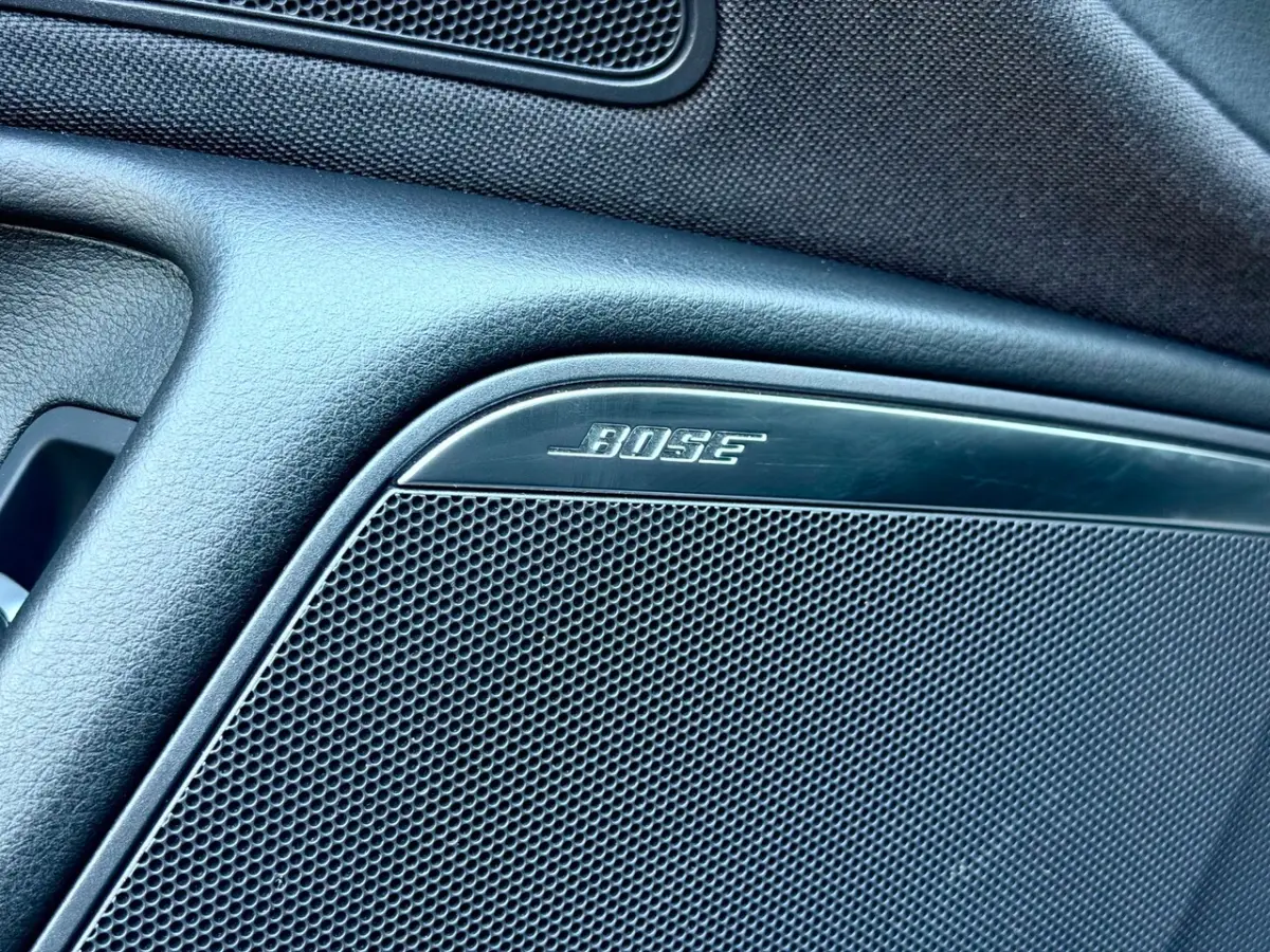 1.8 TFSI ultra Premium Edition Dak/BOSE/HuD