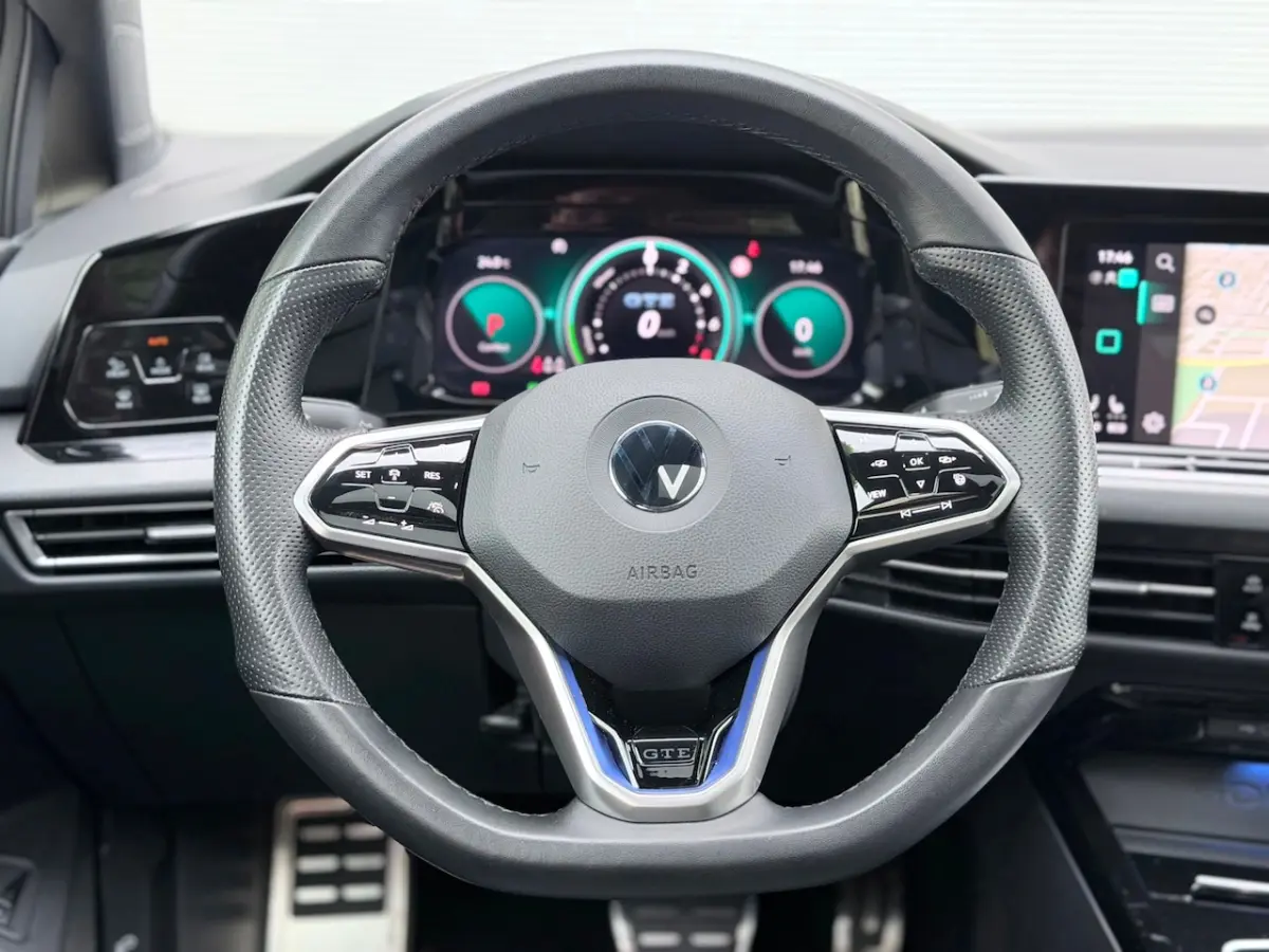 1.4 eHybrid GTE Pano/Camera/Blindspot