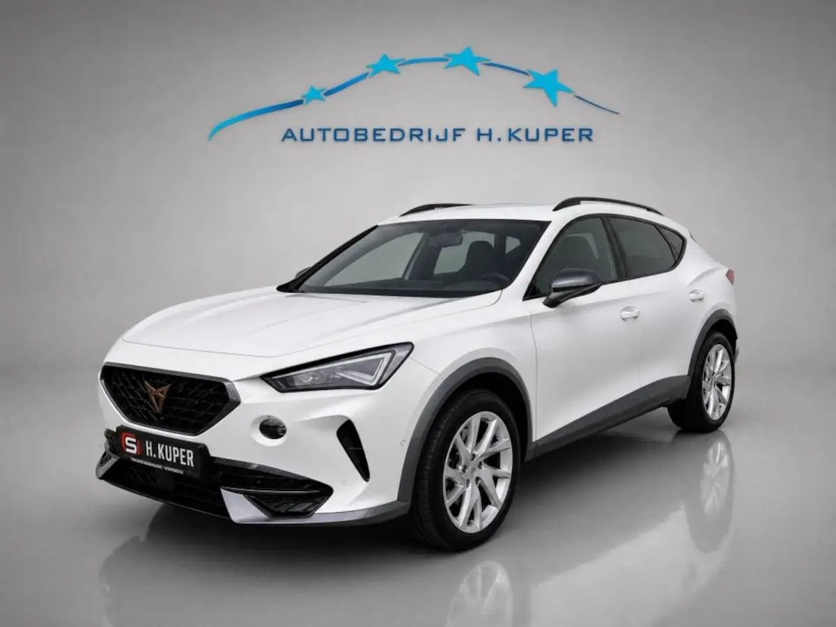 1.4 TSI e-Hybrid Essential | Pano | Adap. Cruise | Navi | Carpla