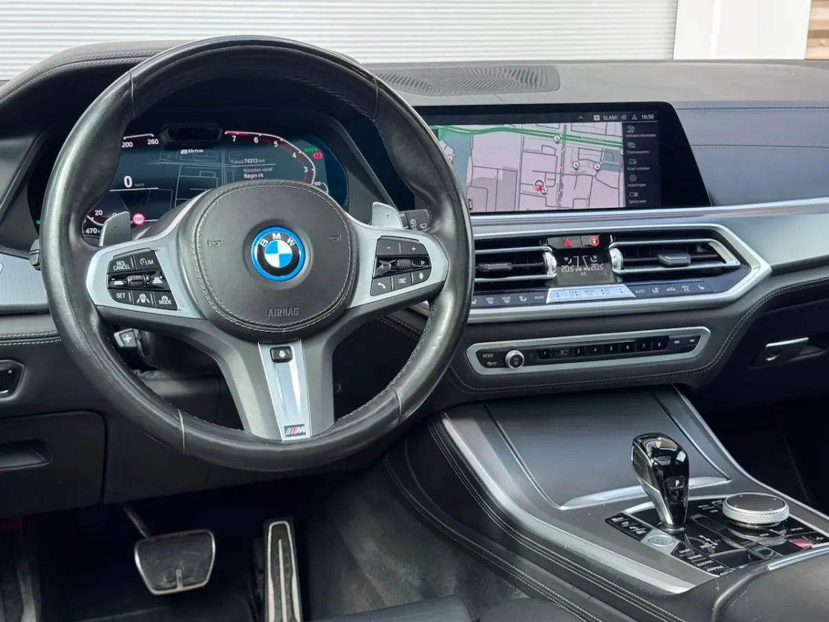 XDrive45e High Executive Pano/H&K/Memory/Laser