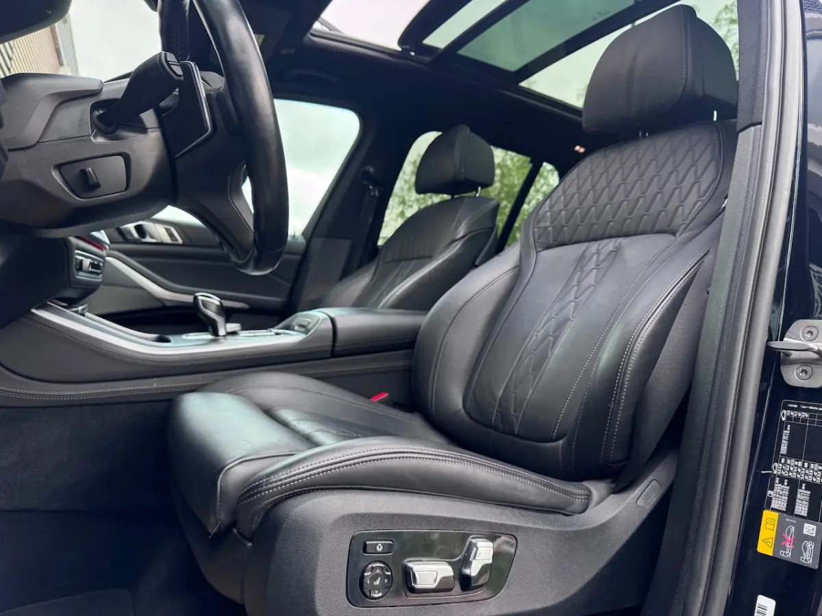 XDrive45e High Executive Pano/H&K/Memory/Laser