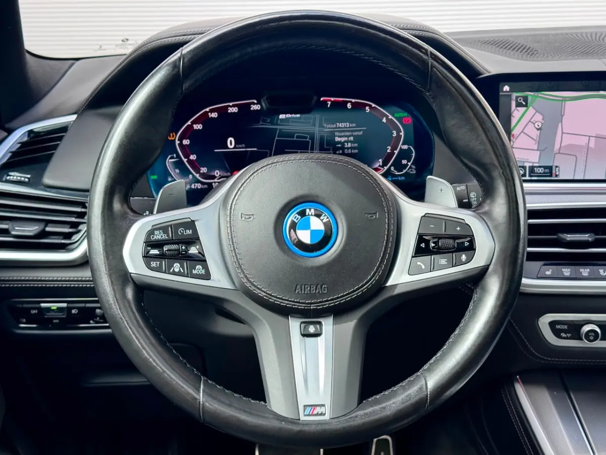 XDrive45e High Executive Pano/H&K/Memory/Laser