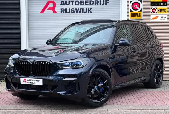 XDrive45e High Executive Pano/H&K/Memory/Laser
