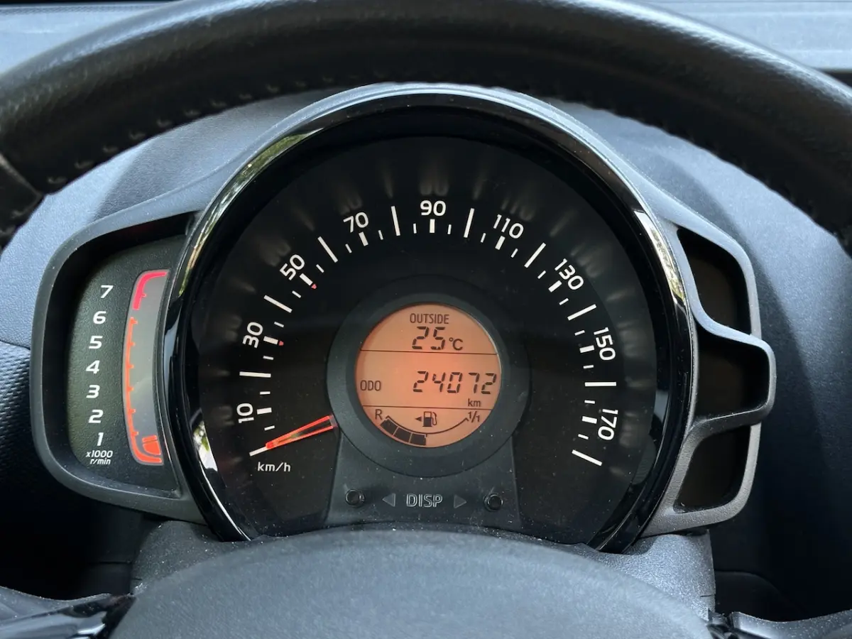 1.0 VTi Shine BTW, Camera, NAP, Carplay