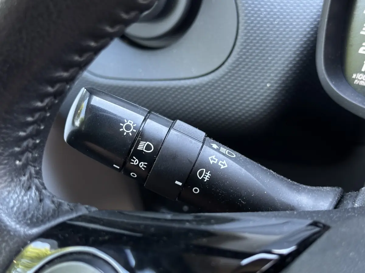 1.0 VTi Shine BTW, Camera, NAP, Carplay