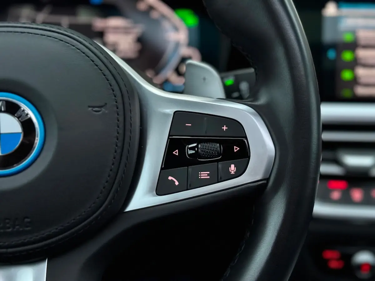 330e xDrive Business Edition Plus Carbon/360