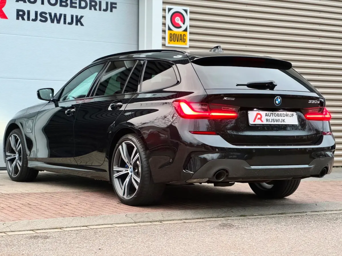 330e xDrive Business Edition Plus Carbon/360