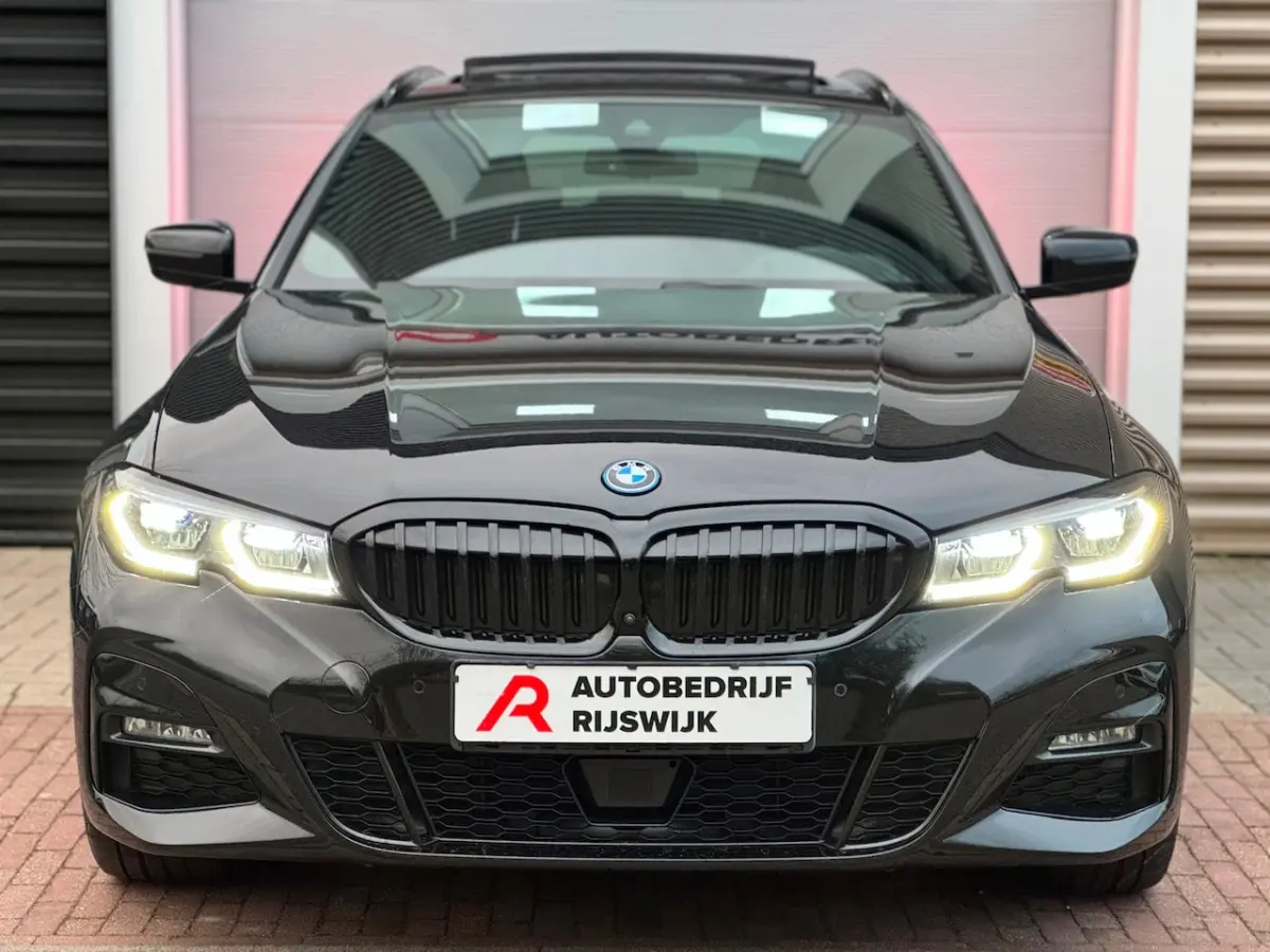 330e xDrive Business Edition Plus Carbon/360