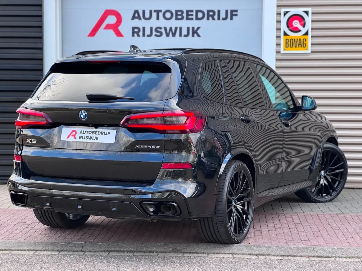 XDrive45e High Executive M Seats/360/HuD/Memory