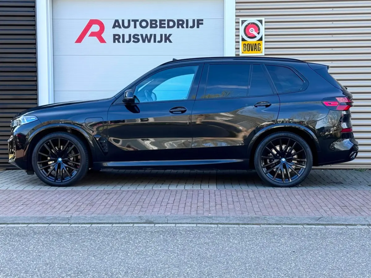 XDrive50e Skylounge/H&K/360/Memory/Laser
