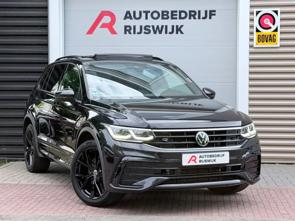 1.4 TSI eHybrid R-Line Pano/Camera/Virtual/AppleCar