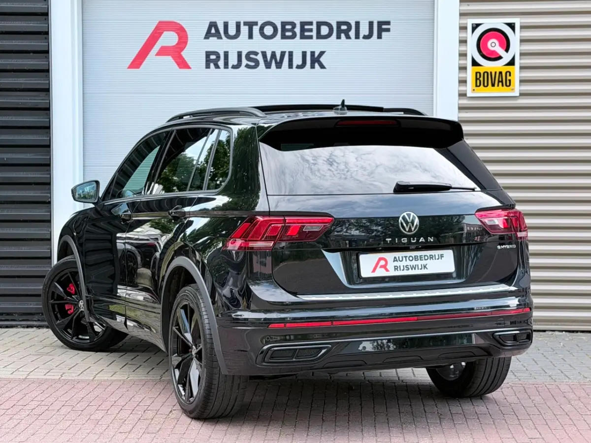 1.4 TSI eHybrid R-Line Pano/Camera/Virtual/AppleCar