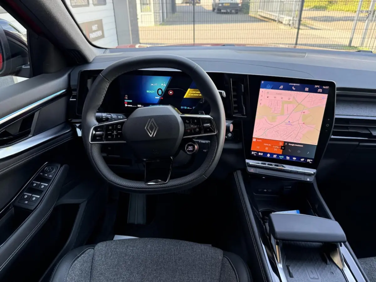 1.2 E-Tech full hybrid 200 techno ACHTERASBESTURING