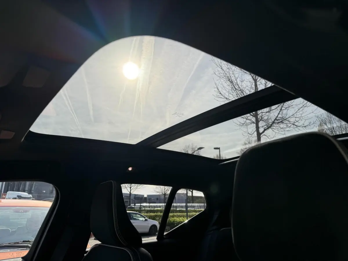 1.5 T5 Recharge POLESTAR PANO TREKHAAK adaptive cruis